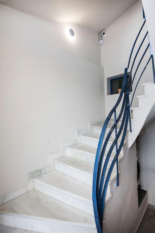 Pagrati Hilton Location Bentzi Family Suite 5 Athen Eksteriør billede