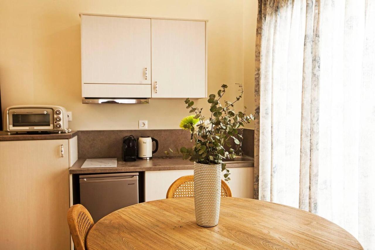 Pagrati Hilton Location Bentzi Family Suite 5 Athen Eksteriør billede